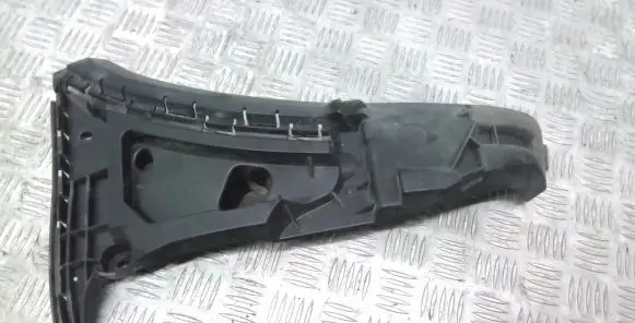 Volvo XC90 Front bumper mounting bracket 30698128