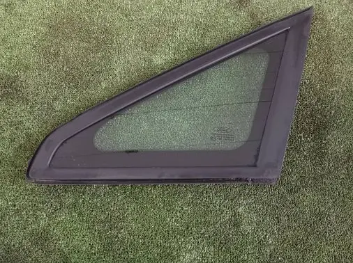 Ford C-MAX I Front door vent window glass four-door 