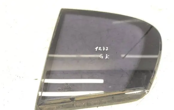 BMW 1 E81 E87 Rear vent window glass 43R001583 M3232 AS2