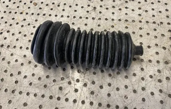 Microcar Due First Steering tie rod boot 