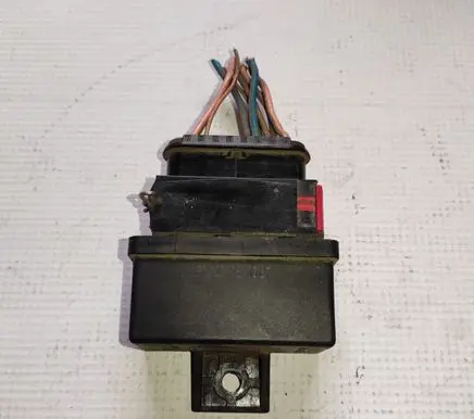 Ford Fiesta Fuel pump relay 240107