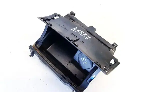Mercedes-Benz C W203 Car ashtray a2036805250 a2036804750