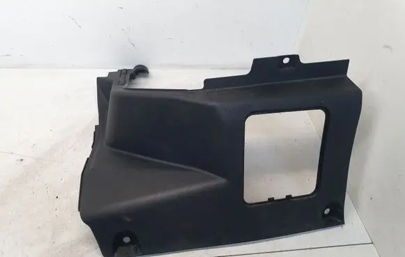 Toyota Auris E180 Seat trim 7697302010
