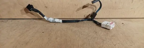Toyota Yaris Panel wiring 2464606080 2464606081