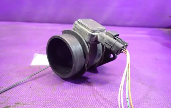 Toyota Aygo AB10 Mass air flow meter 9647144080