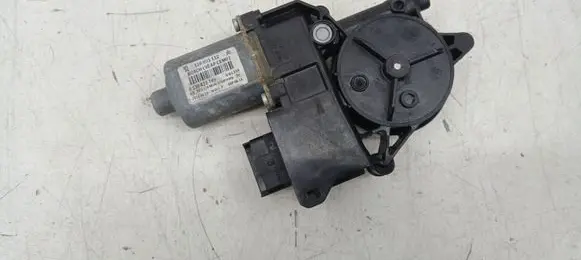 Citroen C5 Front door window regulator motor 128001112 0130822749