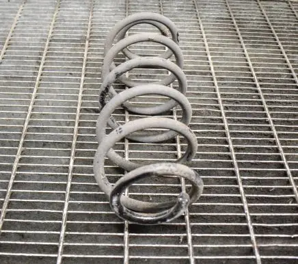 Toyota Prius (XW30) Rear coil spring