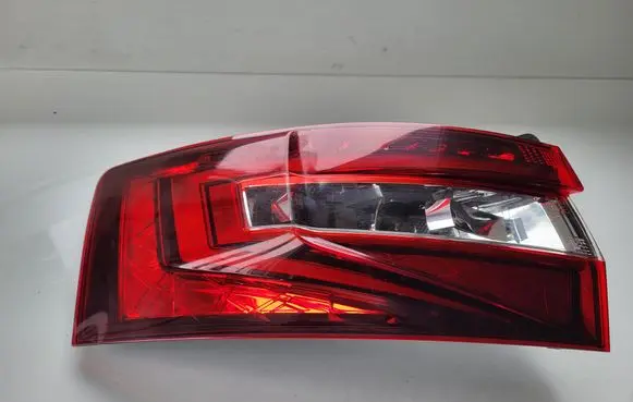 Skoda Superb B8 (3V) Rear/tail lights