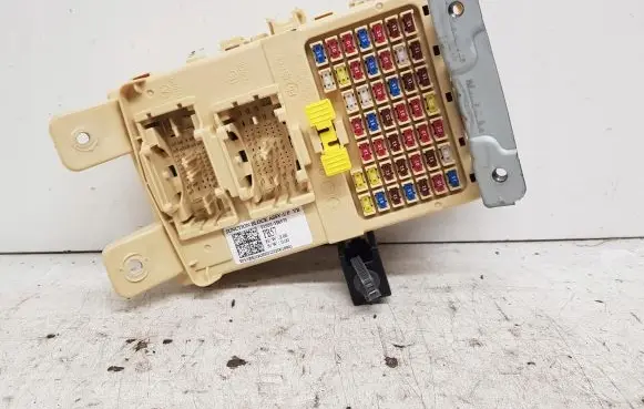 KIA Rio BSM Control unit 91955-H8570