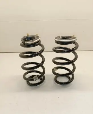 BMW 1 F40 Rear coil spring 1594725