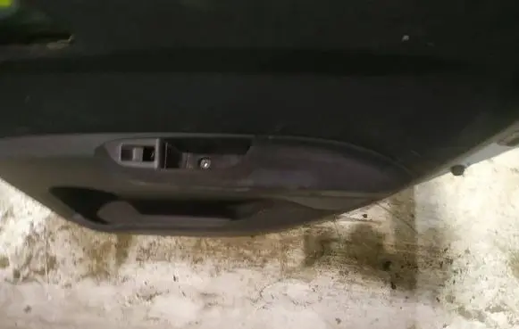 Honda FR-V Rear door card panel trim