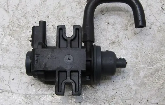 Ford Fiesta Turbo solenoid valve 4012882P