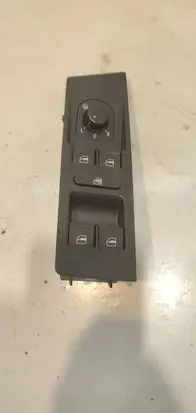Volkswagen PASSAT B7 Electric window control switch