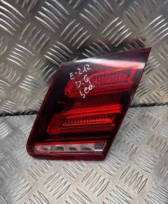 Mercedes-Benz E W212 Tailgate rear/tail lights 613992