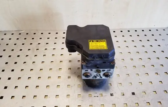 Toyota RAV 4 (XA30) ABS Pump 4454042100 8954142220 1338007970