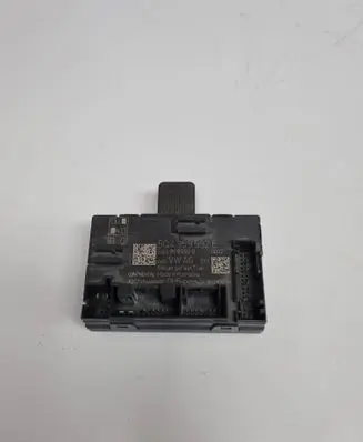 Volkswagen PASSAT B7 Door control unit/module 5Q4959592B A2C7494660400 5Q4959592E