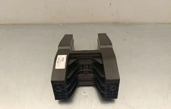 Hyundai Kona II Other center console (tunnel) element 84634HF000