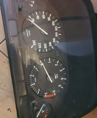 BMW 5 E34 Speedometer (instrument cluster) 62111389559 110008432020 BC60187