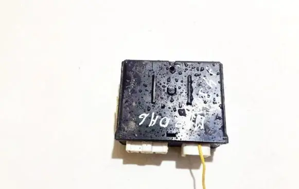 Mazda 6 Door control unit/module 3m8114b207ab