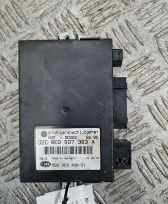 Volkswagen Touran I Tow bar trailer control unit/module 8E0907383A
