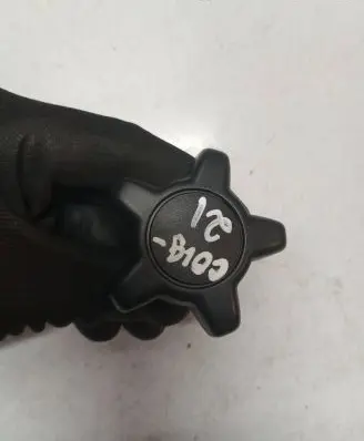 Volvo S60 Seat adjustment knob 08613313