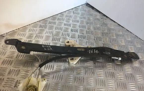 Rear window lifting mechanism without motor