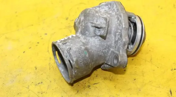 Mercedes-Benz E W212 Thermostat housing 