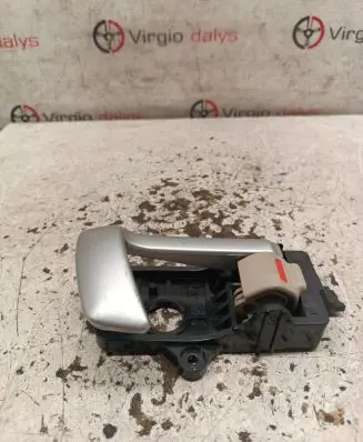 Hyundai Santa Fe Rear door interior handle 82623cm000