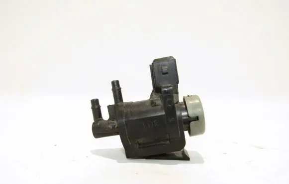 Audi A4 S4 B6 8E 8H Vacuum valve 1J0906283A