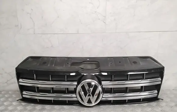 Volkswagen Amarok Front grill 2H6853651B