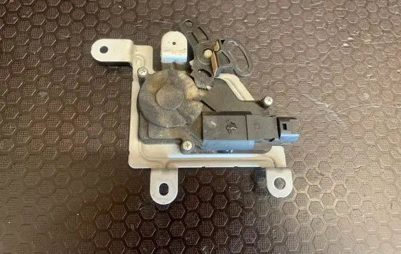 KIA Sorento Tailgate boot lock/latch motor 812403E000