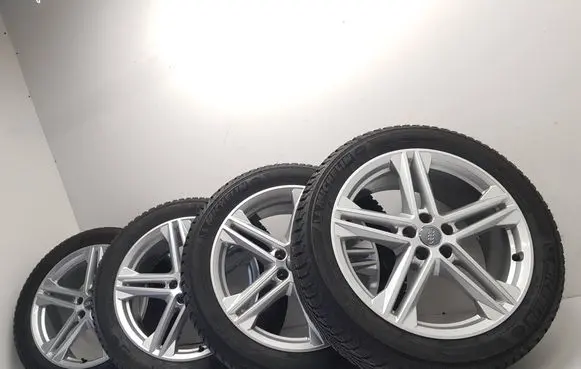 Audi Q5 SQ5 R20 alloy rim 80A601025N