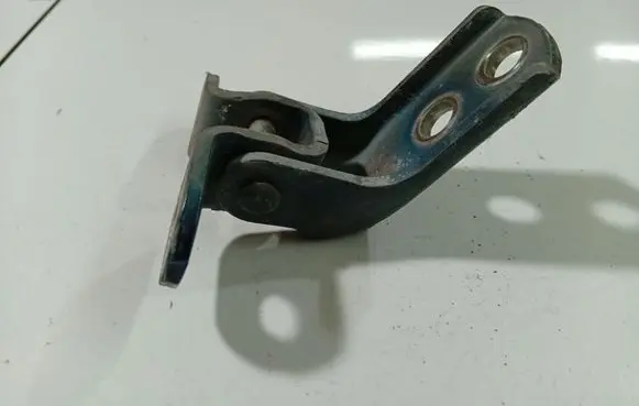 Toyota Corolla E120 E130 Front door upper hinge 