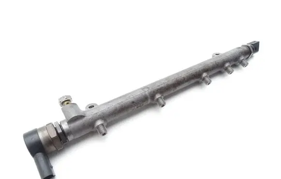 Mercedes-Benz CLK A209 C209 Fuel injector supply line/pipe part-00249 A6110780449