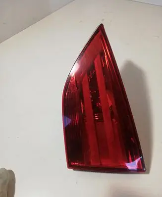Tailgate rear/tail lights
