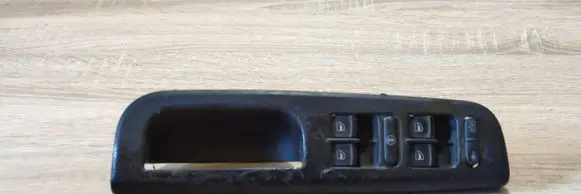 Volkswagen PASSAT B5 Electric window control switch 1J4959857