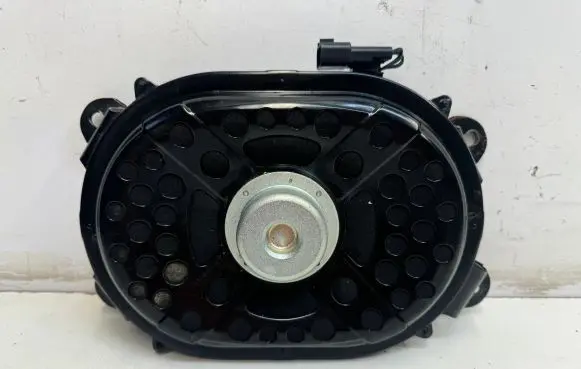 Land Rover Discovery 5 Subwoofer speaker HY3218808AB