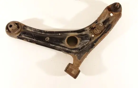 Toyota Yaris Front lower control arm/wishbone