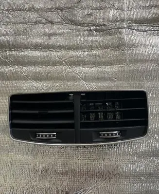 Audi A8 S8 D4 4H Rear air vent grill 4H0819203B