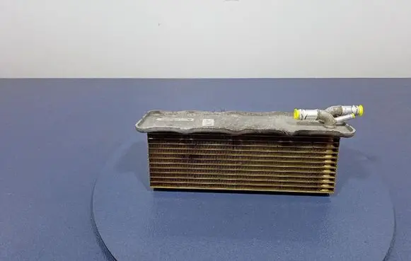 Skoda Octavia Mk3 (5E) Intercooler radiator 04E145749F
