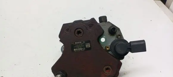 BMW 5 E60 E61 Fuel injection high pressure pump 7798333