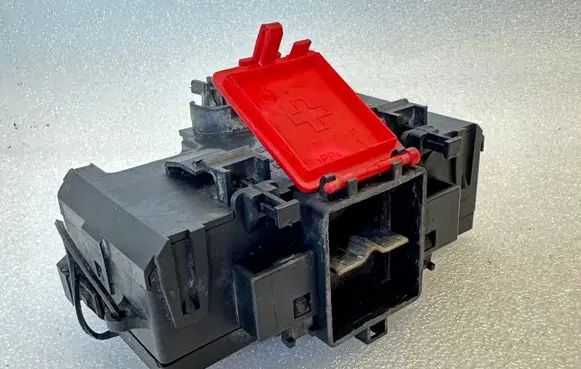 Mercedes-Benz CLK A209 C209 Fuse box set A2035450301