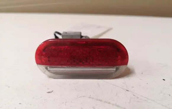 Front fender indicator light