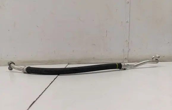 Air conditioning (A/C) pipe/hose