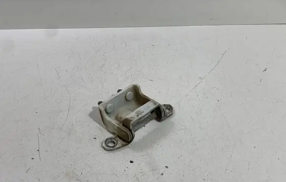 Renault Koleos I Rear door upper hinge A056803