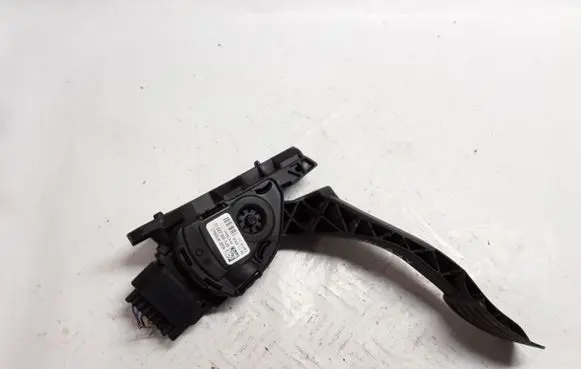 Ford S-MAX Accelerator throttle pedal 6G929F836LC 6PV00922012