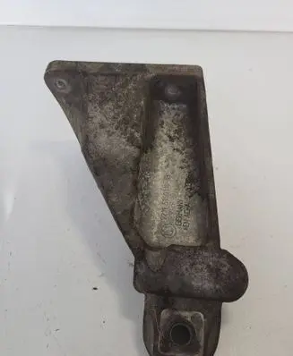 BMW 3 E90 E91 Engine mounting bracket 22116760310