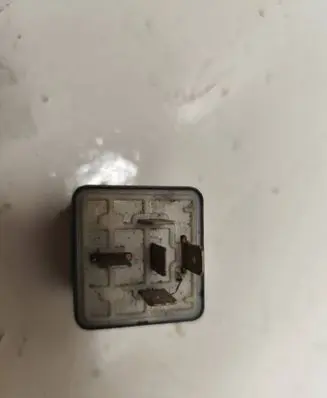 Audi A4 S4 B5 8D Other relay 8A0951253A