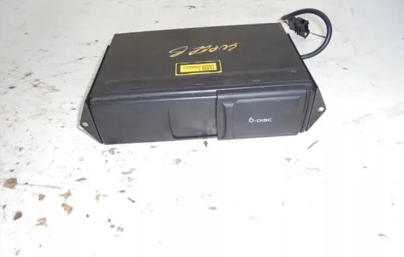 Skoda Superb B5 (3U) CD/DVD changer 1J6035111