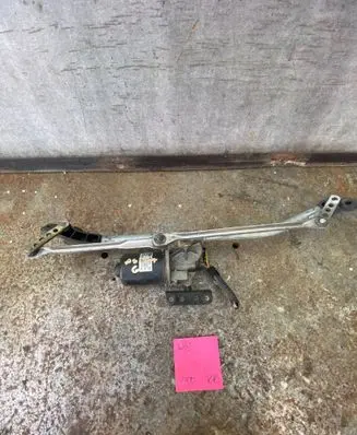 Opel Astra G Front wiper linkage and motor 